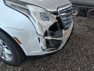 2017 Cadillac XT5 Standard - Primary Damage Left Image